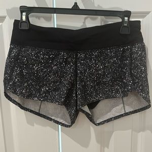Lululemon Speed Up Shorts Size 4